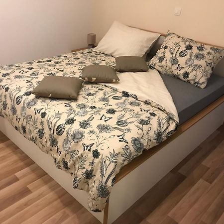 Apartman Mig Solin Exterior photo