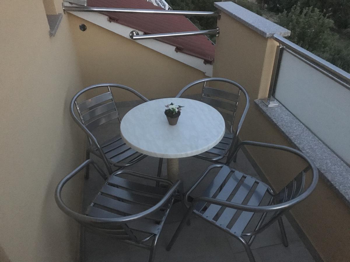 Apartman Mig Solin Exterior photo